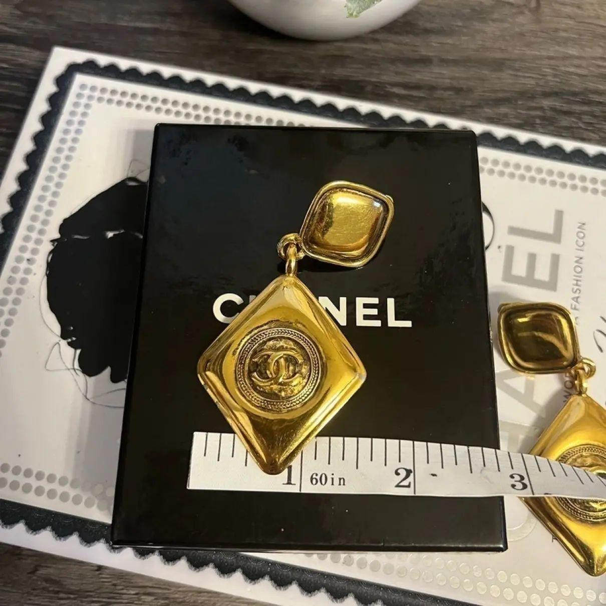Chanel Vintage Gold Large Diamond CC Logo Drop Clip On Earrings, circa 1980s For Sale 5
