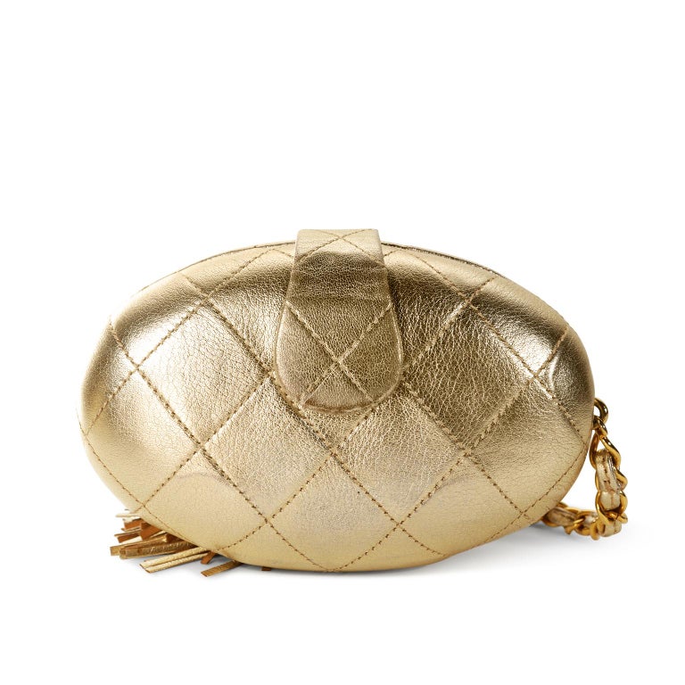 Pre-owned Chanel Leather Clutch Bag In Gold
