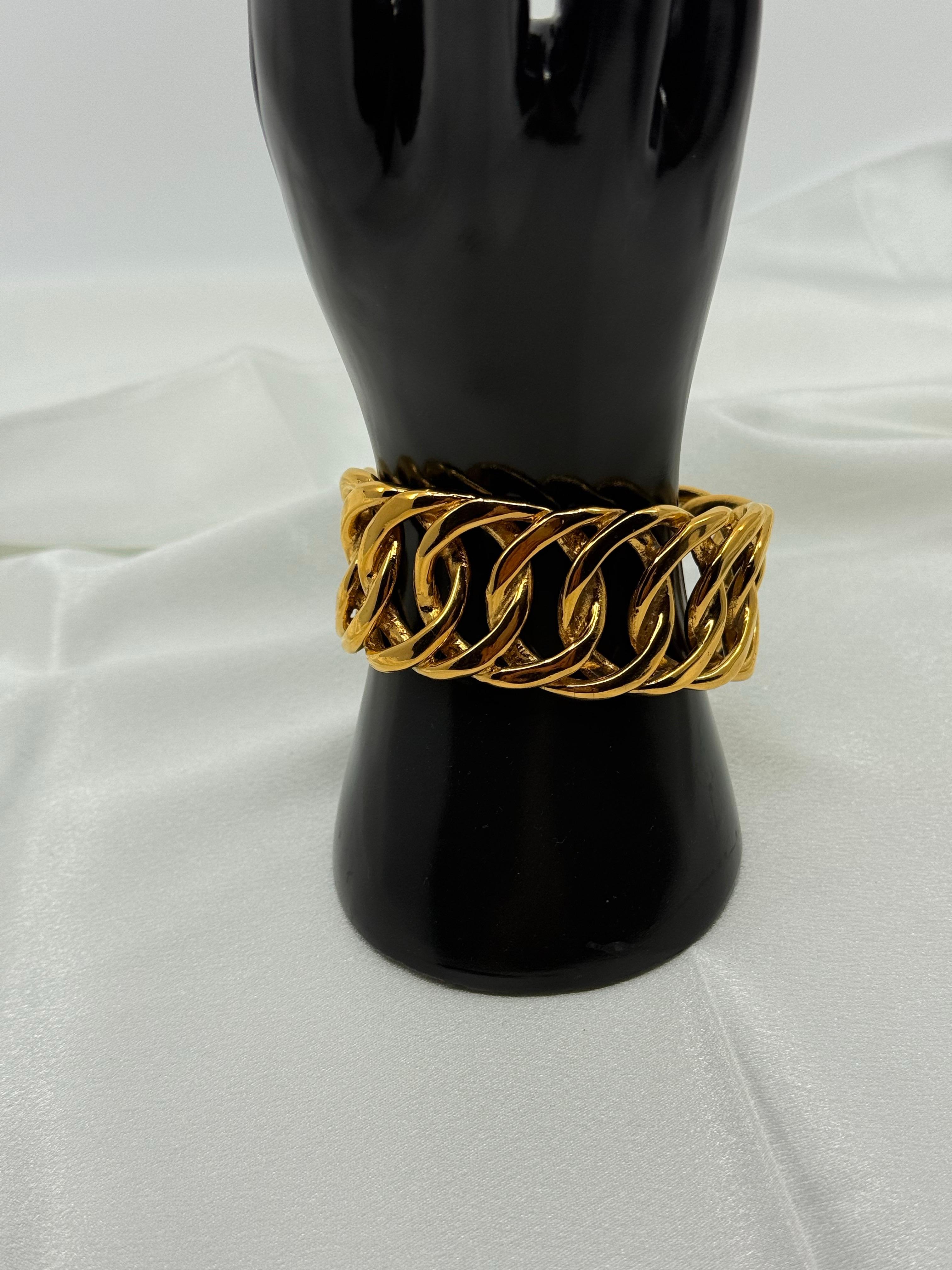 Femenino o masculino CHANEL Pulsera brazalete de eslabones de oro vintage en venta