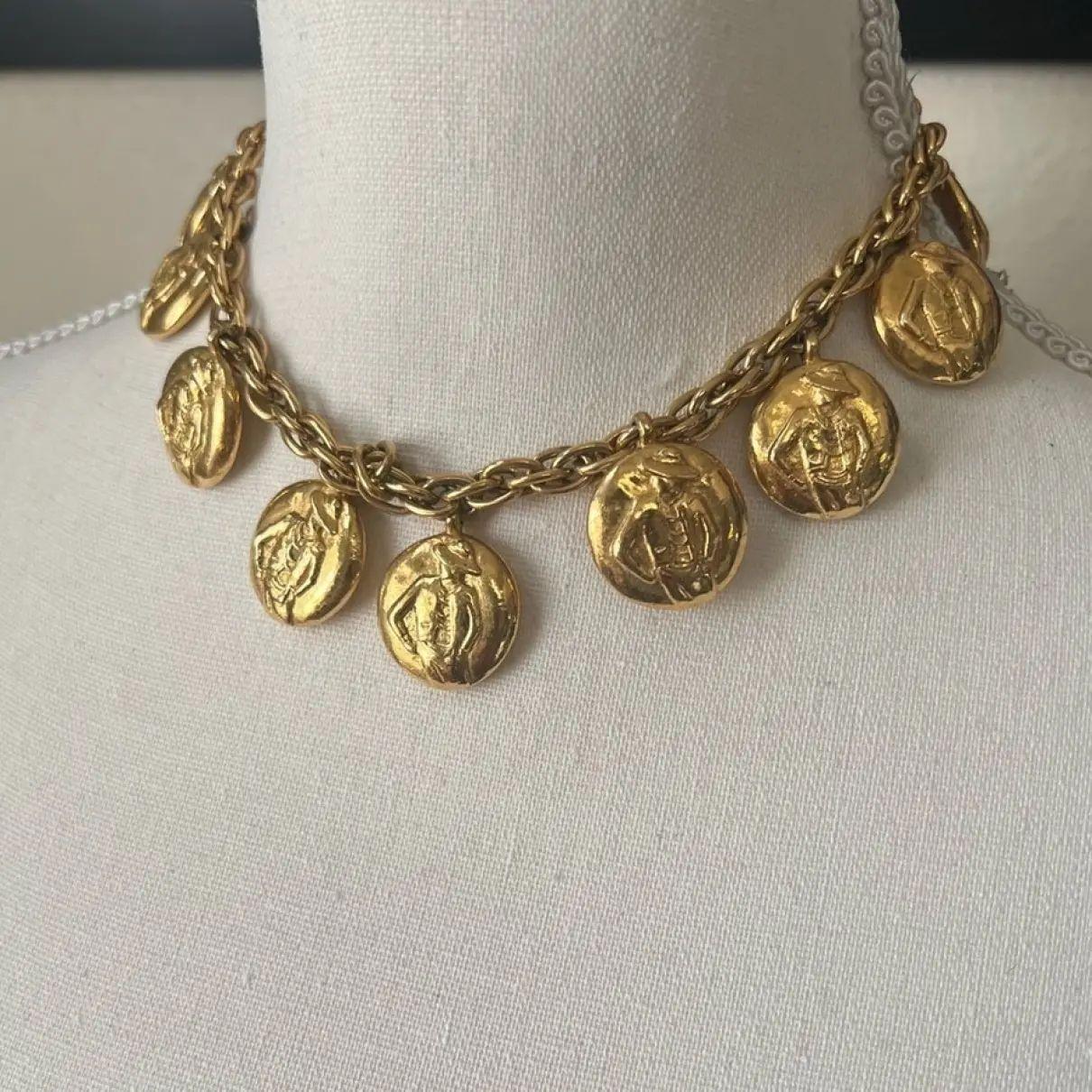 Chanel Vintage oro Mademoiselle Collana a girocollo con charme in vendita 4