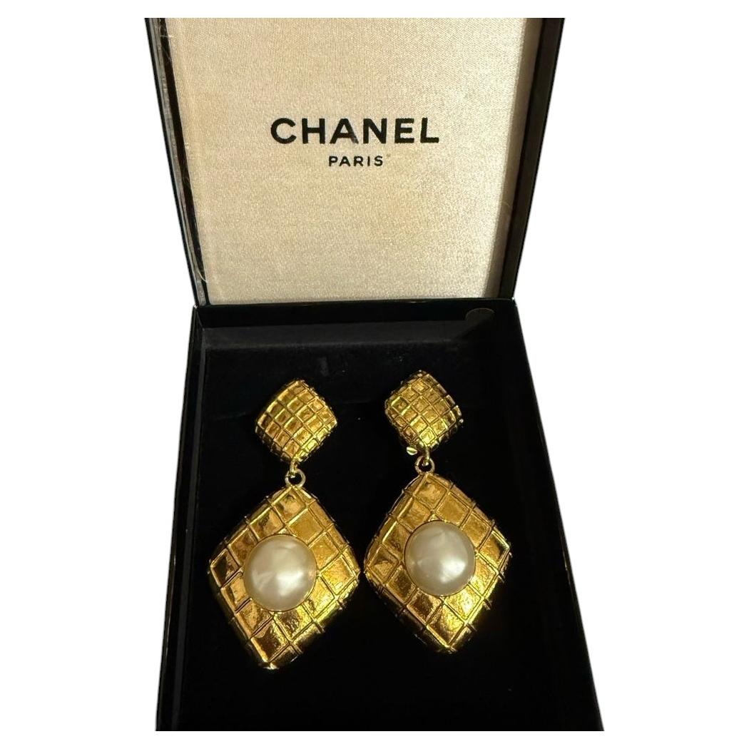 Chanel Vintage Gold Matelassé and Pearl Drop Clip On Earrings