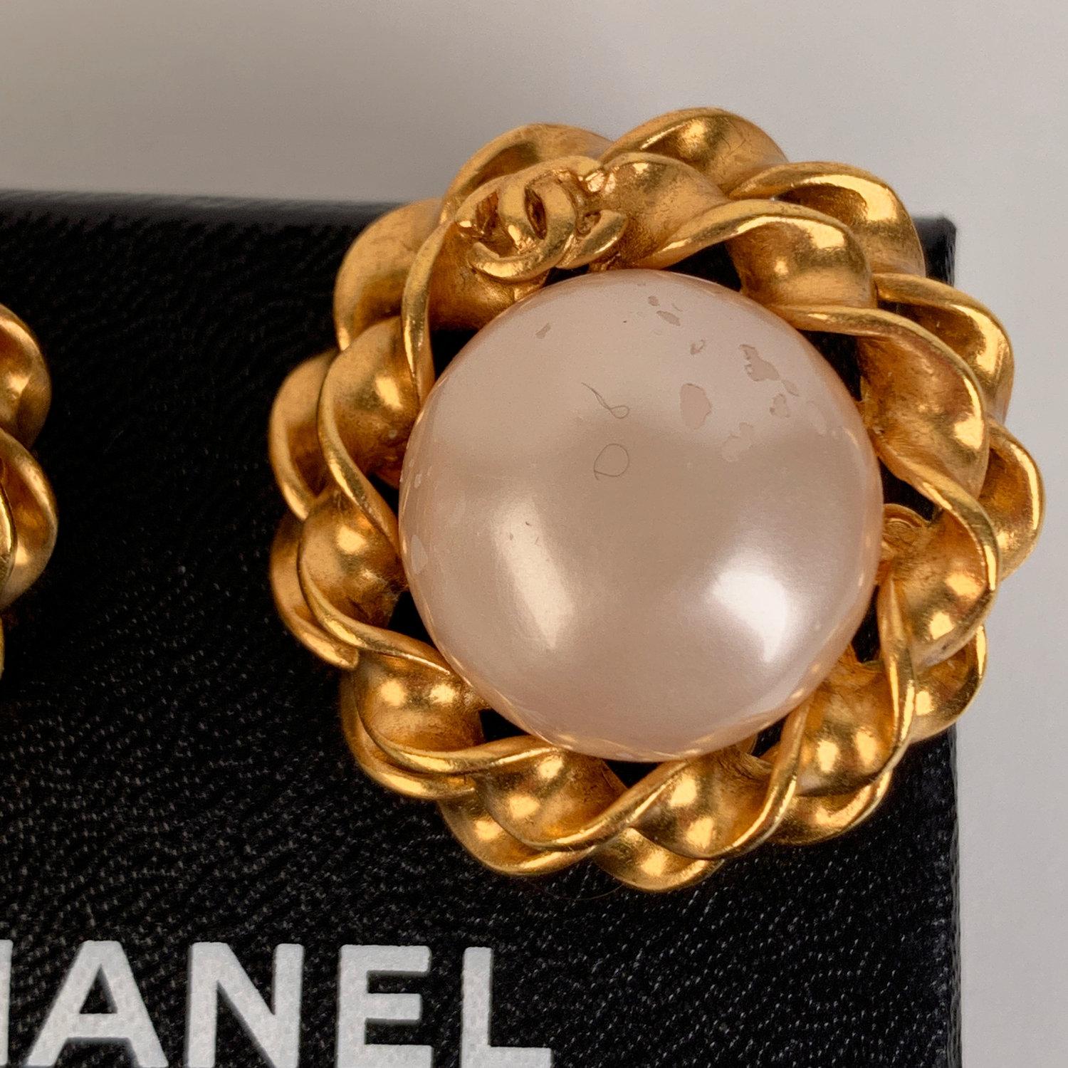 Chanel Vintage Gold Metal and Glass Pearls Clip On Earrings 3