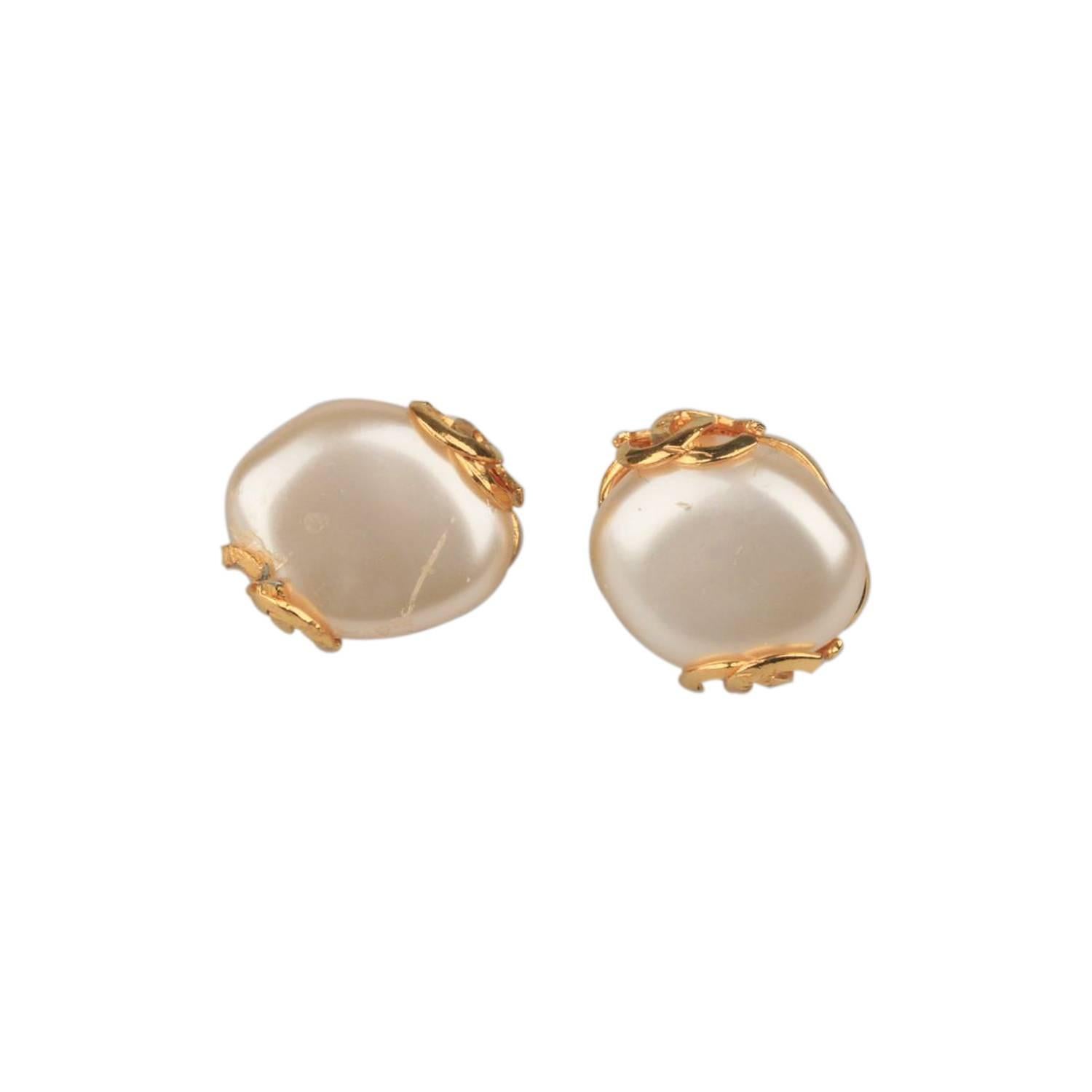 CHANEL Vintage Gold Metal Cabochon Pearl Clip On EARRINGS CC Logos