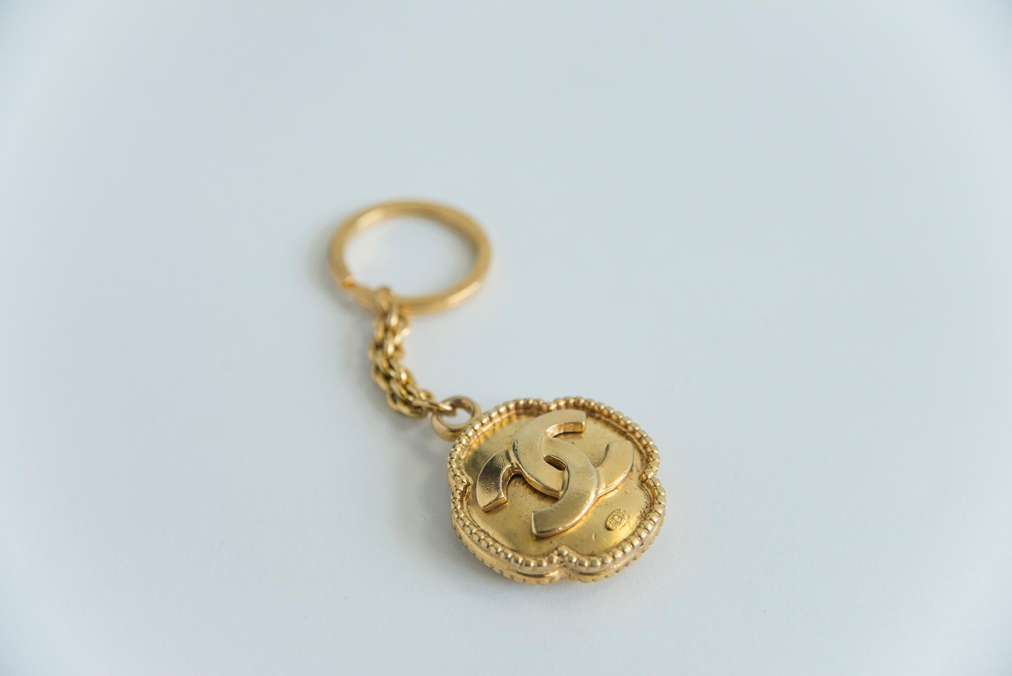 Chanel Gold-Tone Metal CC Keychain, Fall-Winter 1996-1997 For Sale 1