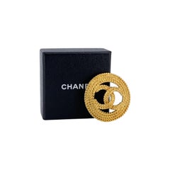 Chanel Vintage Gold Metal CC Twisted Rope Large Brooch