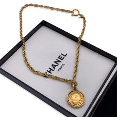 Chanel Vintage Gold Metal Chain Necklace CC Logo Medallion