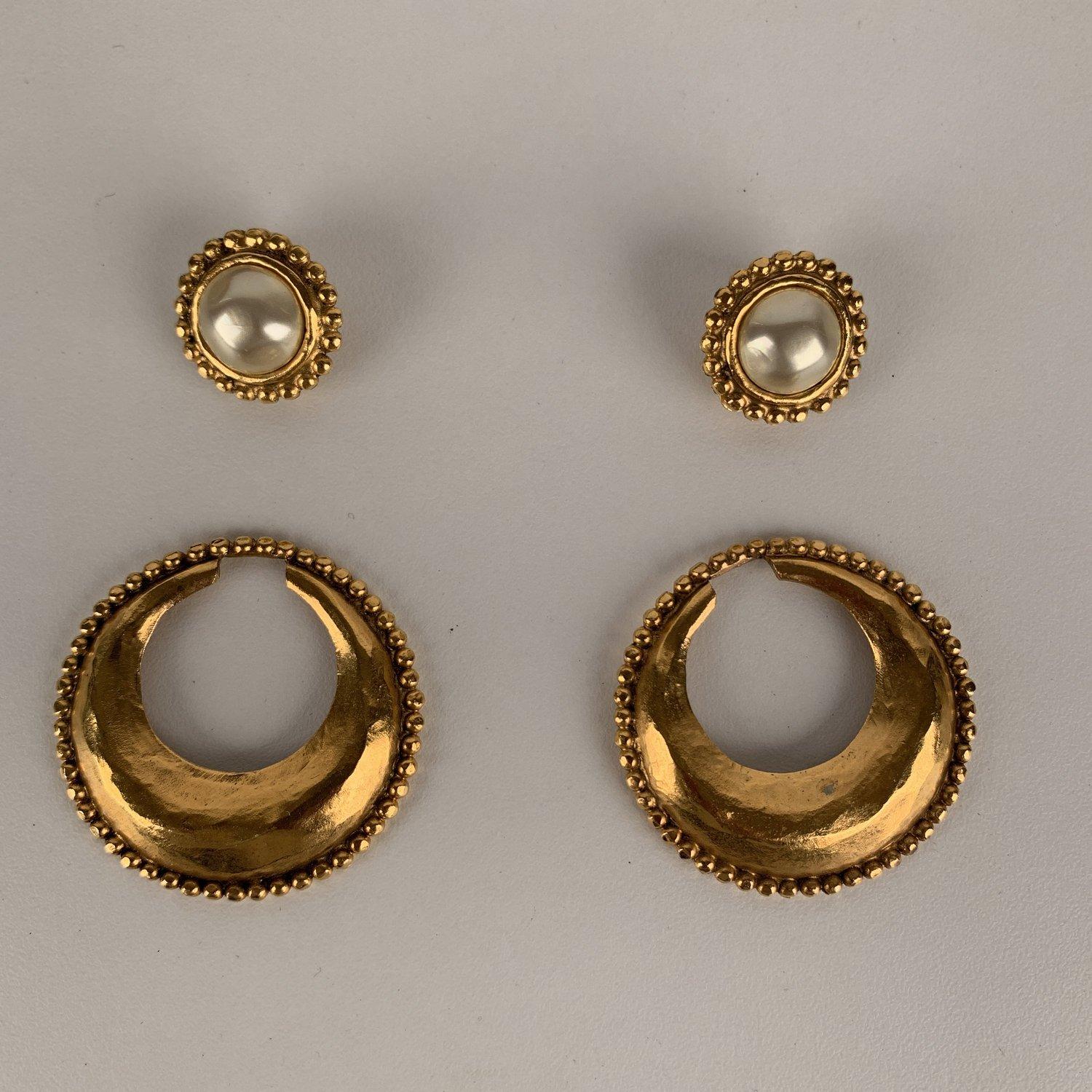 MATERIAL: Metal COLOR: Gold MODEL: Two Way Clip on Earrings GENDER: Women SIZE: Diameter (only Studs): 0.75 inches - 1,9 cm - Height (Studs + loops): 2.5 inches -5,1 cm - Width (only loops): 1.75 inches - 4,4 cm Condition E - EXCELLENT Used once or