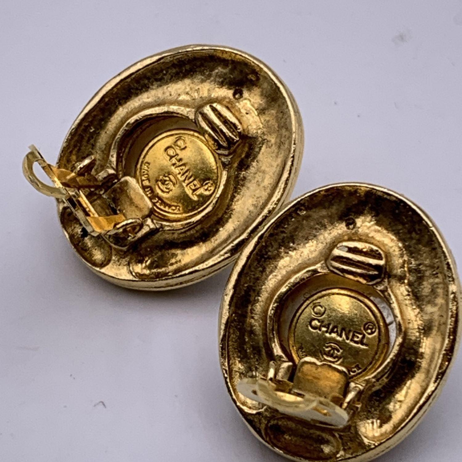 Chanel Vintage Gold Metal Faux Pearls Rhinestones Clip On Earrings 1