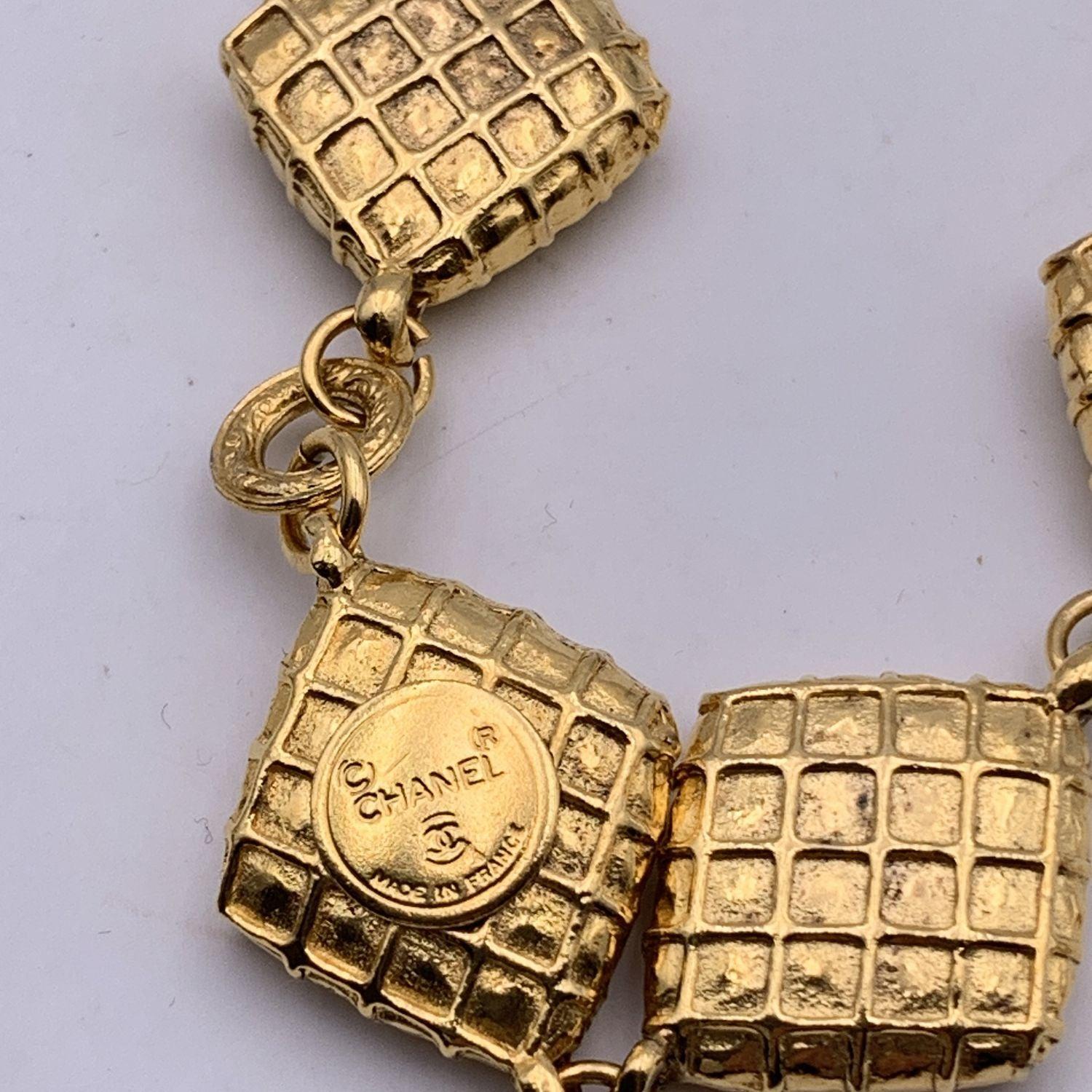 Chanel Vintage Gold Metal Quilted Collar Necklace For Sale 1