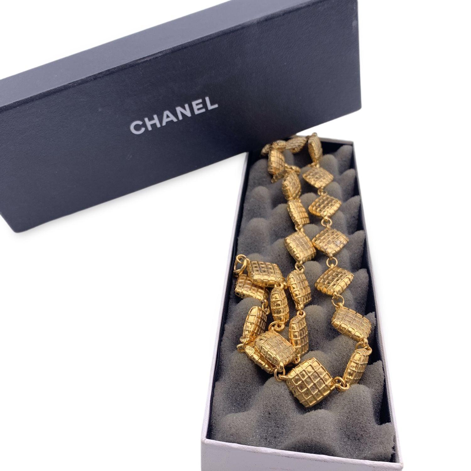 Chanel Vintage Gold Metal Quilted Collar Necklace For Sale 3