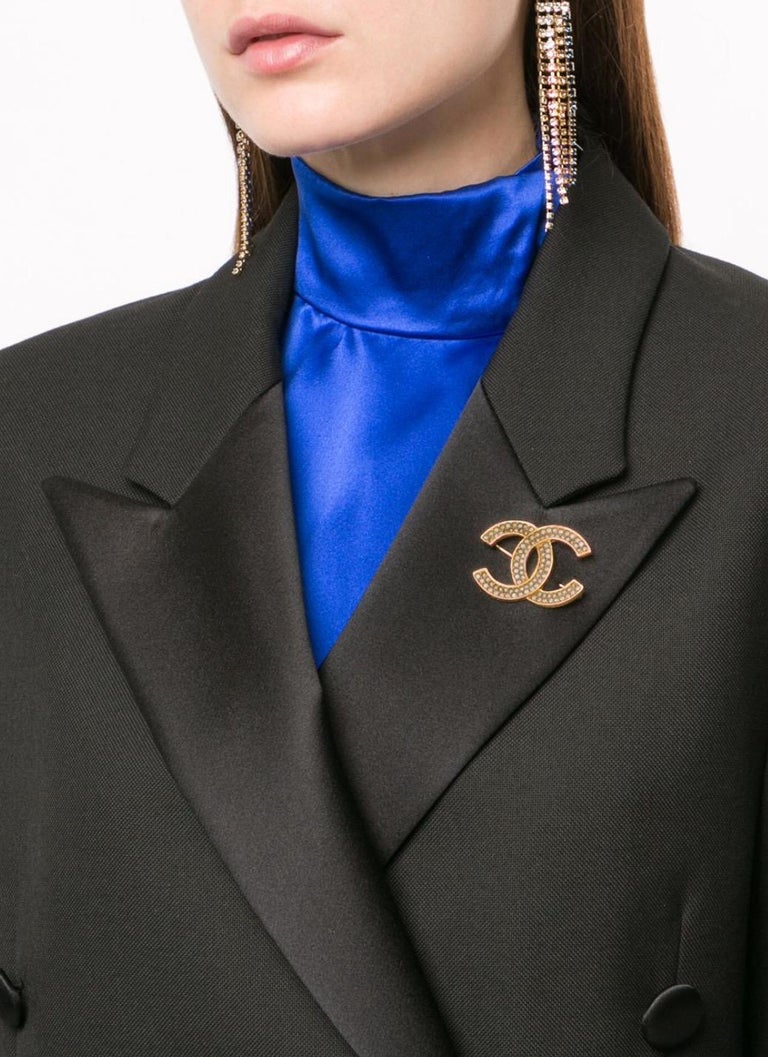 Replica Chanel CC Logo Brooch sold at auction on 19th January