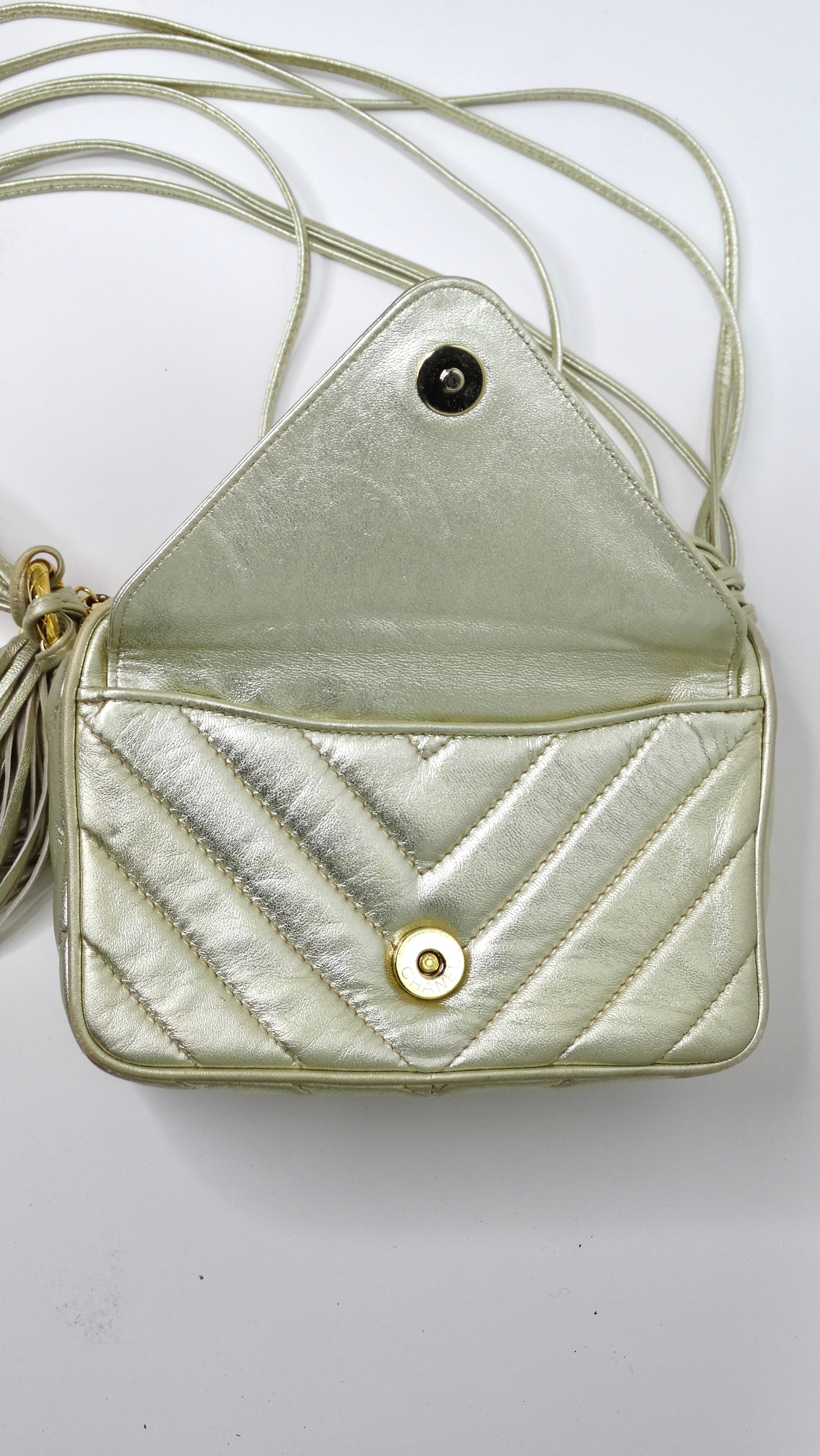 Chanel Vintage Gold Metallic CC Tassel Crossbody Bag For Sale 8