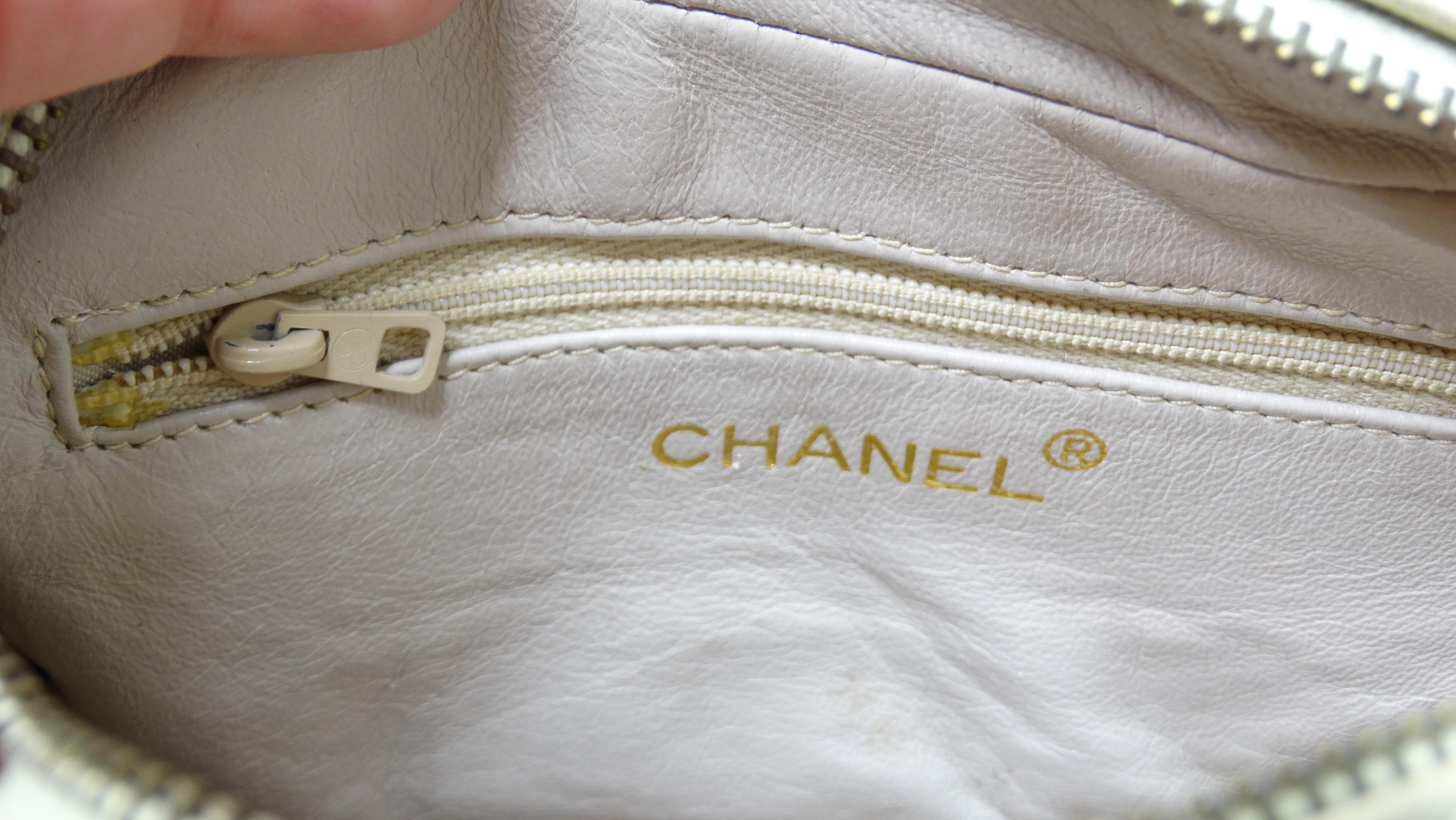 Chanel - Sac à bandoulière vintage doré métallisé avec pampilles CC en vente 7