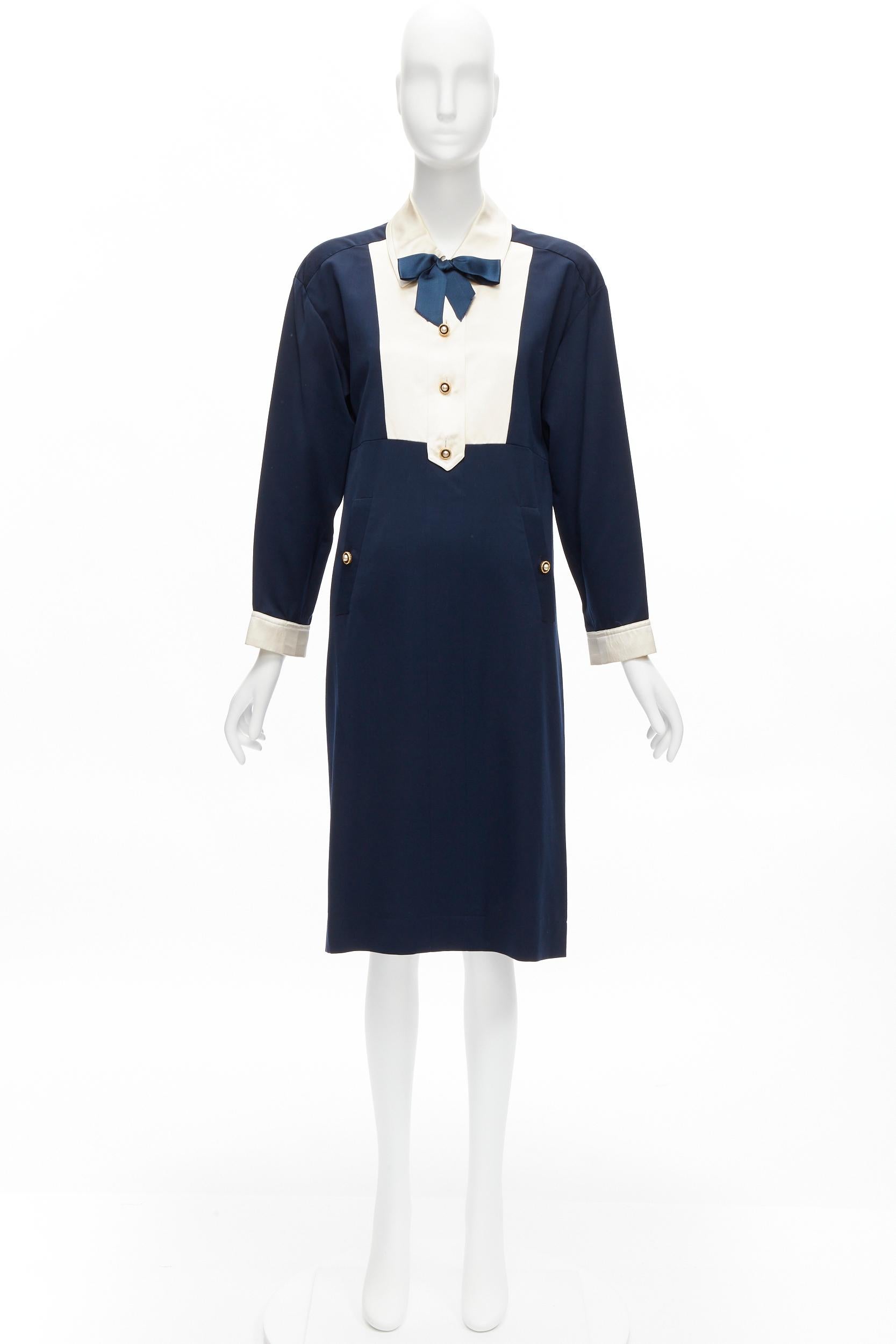 CHANEL Vintage botón perla oro crema marino dos tonos lana seda vestido FR36 S en venta 6