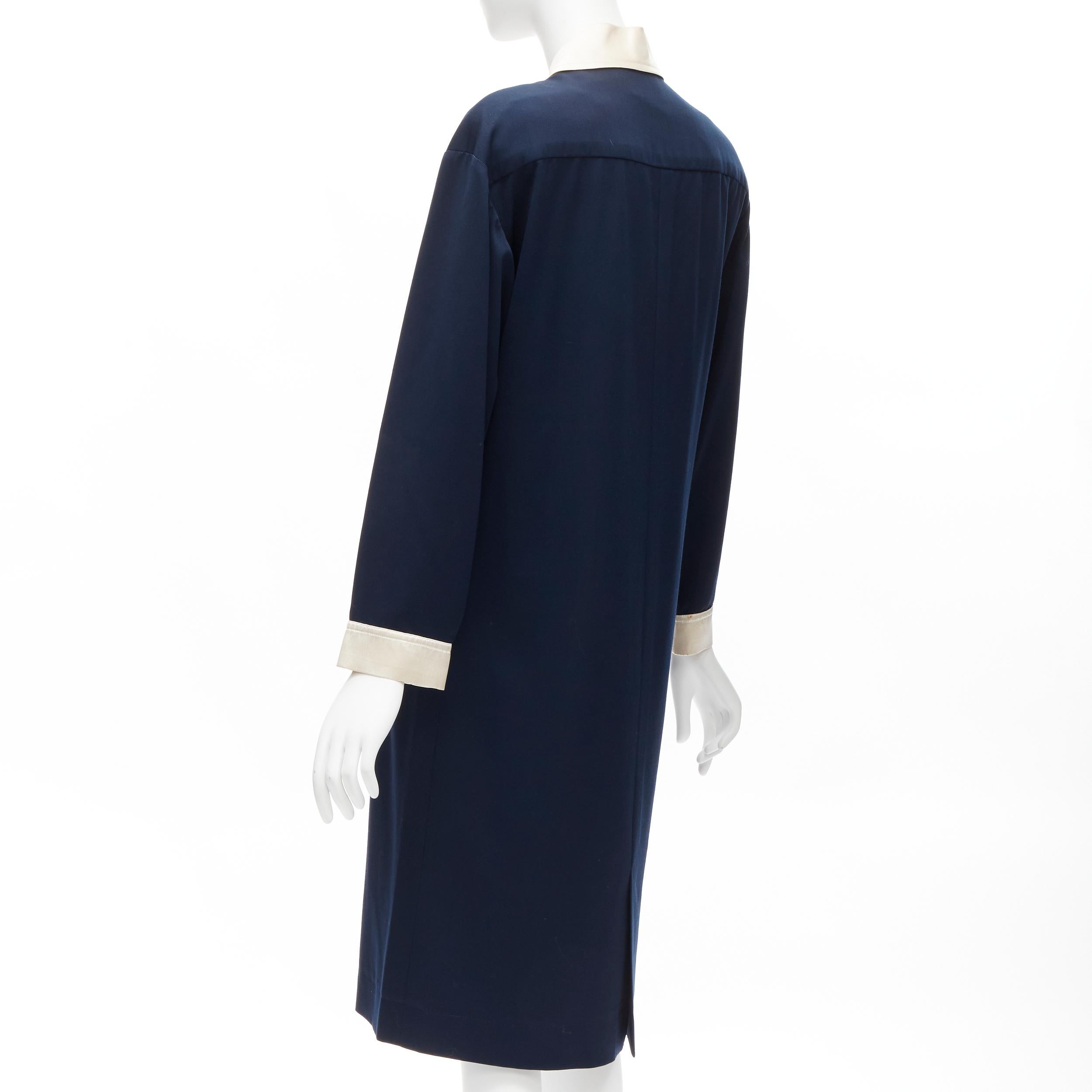 CHANEL Vintage botón perla oro crema marino dos tonos lana seda vestido FR36 S en venta 1