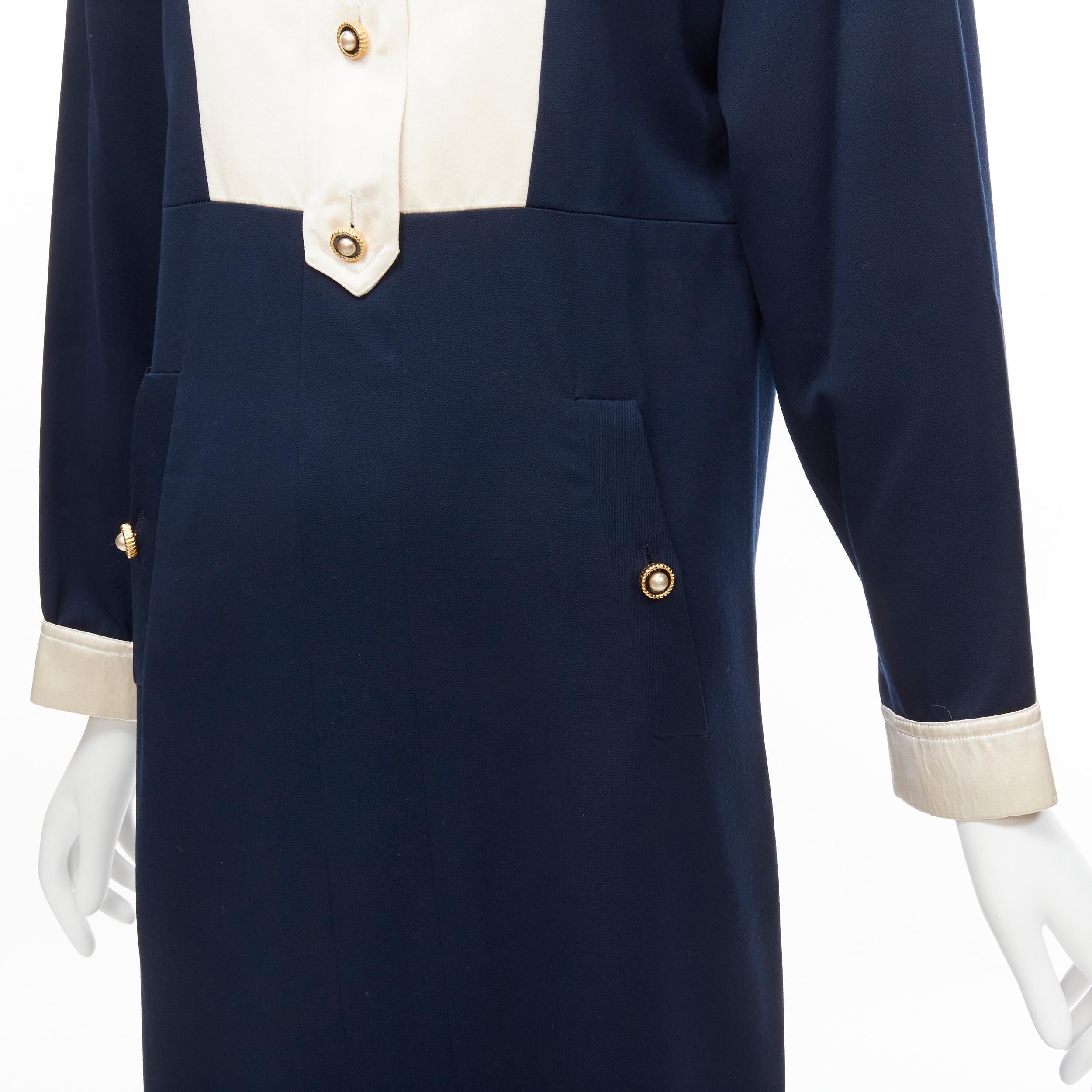 CHANEL Vintage botón perla oro crema marino dos tonos lana seda vestido FR36 S en venta 2