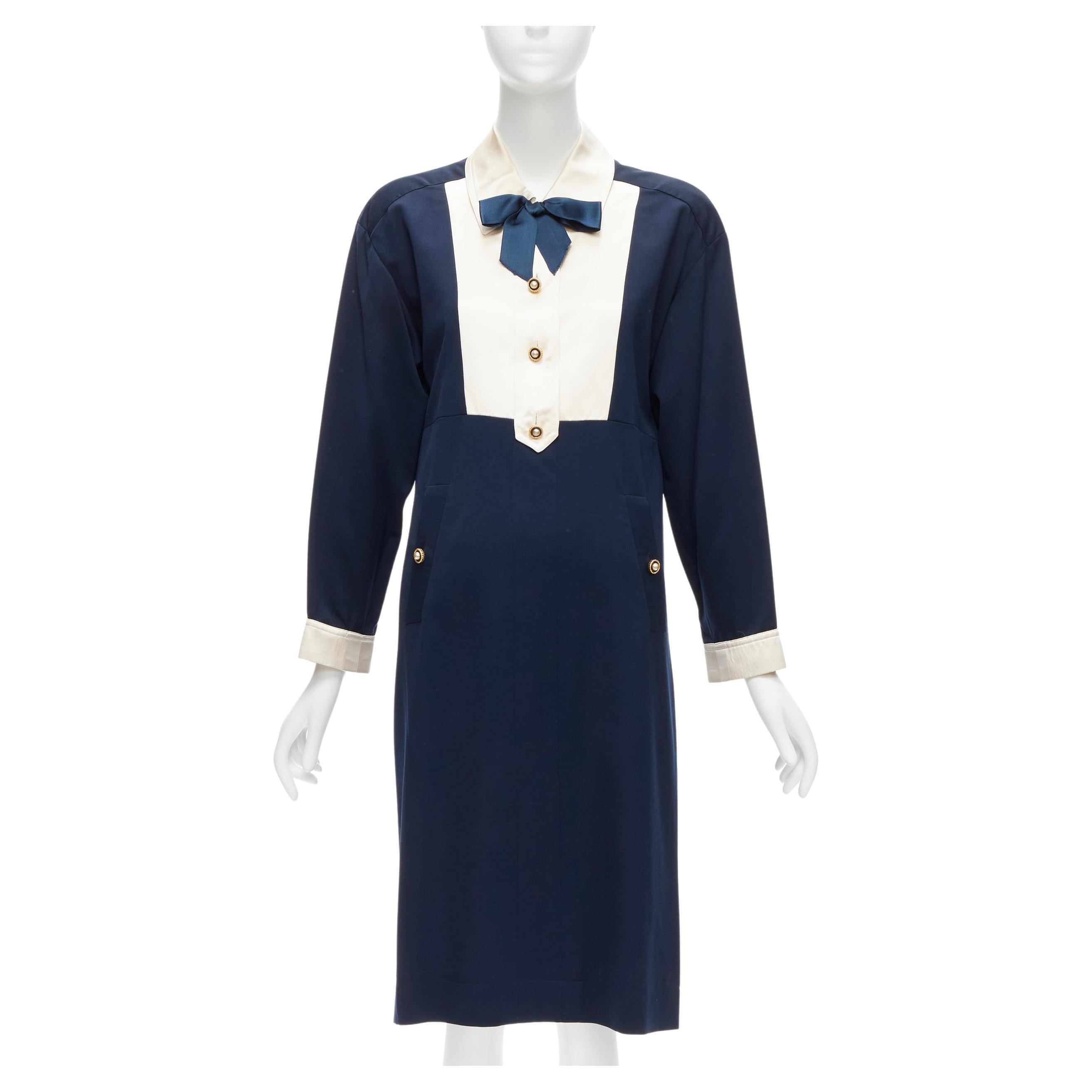 CHANEL Vintage gold pearl button cream navy two tone wool silk dress FR36 S For Sale