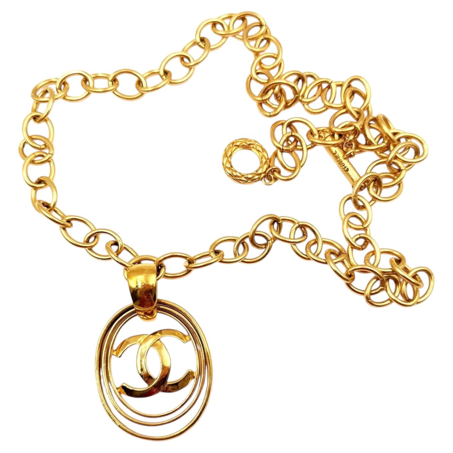 Chanel Vintage Gold Plated CC 3 Rings Large Pendentif Chain Long Necklace