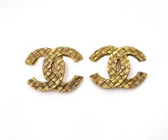 Chanel Vintage Gold Plated CC Basket Weave Small Clip on Earrings  