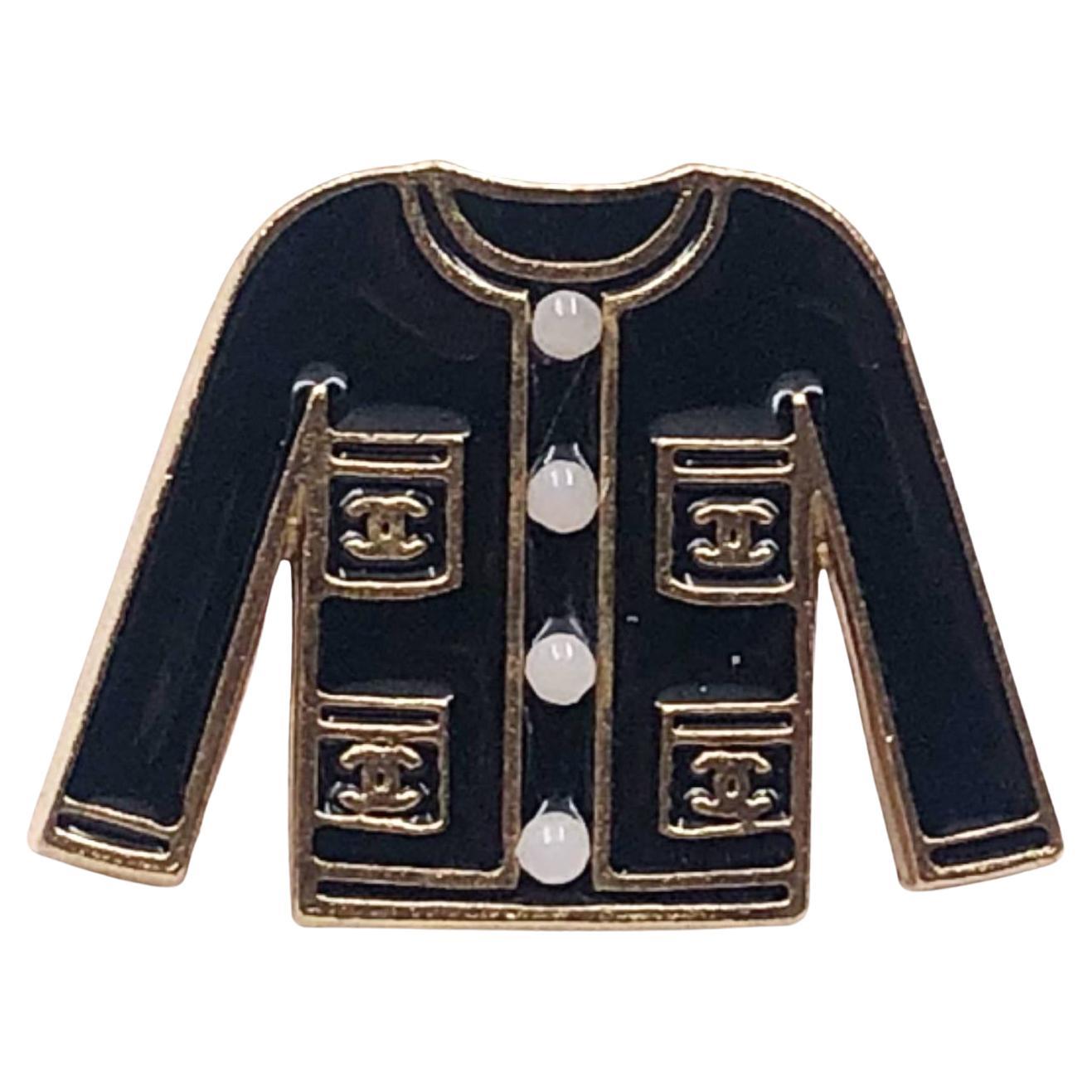 Chanel Vintage CC Enamel Jacket Pin