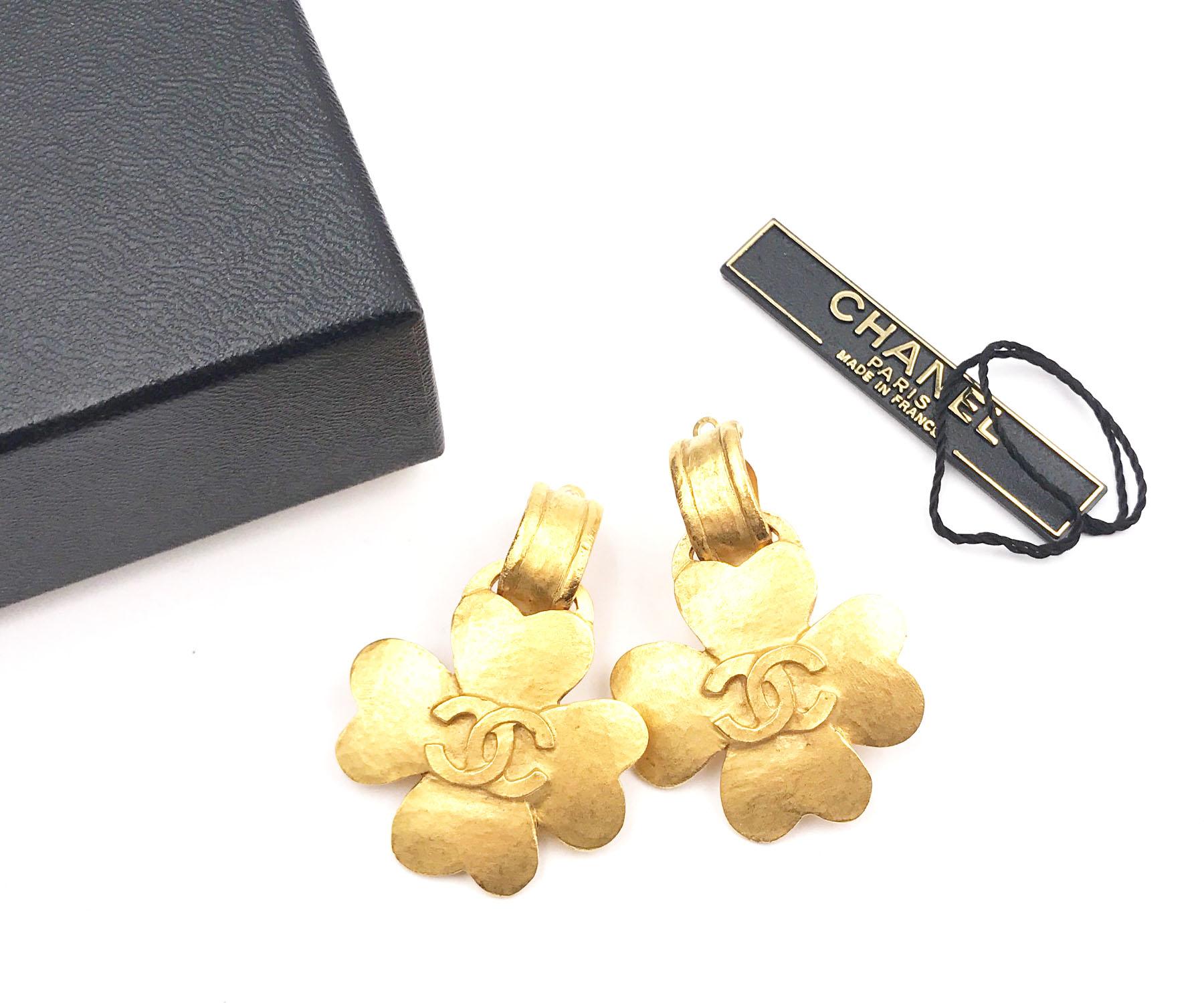 Artisan Chanel Vintage Gold Plated CC Clover Clip on Earrings  