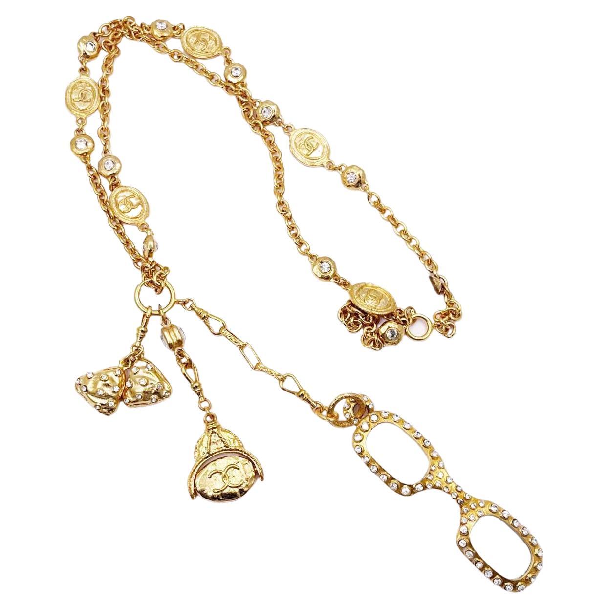 Chanel Vintage Vergoldete CC Münze 3 Charm Vergrößerungsgläser Lange Halskette im Angebot