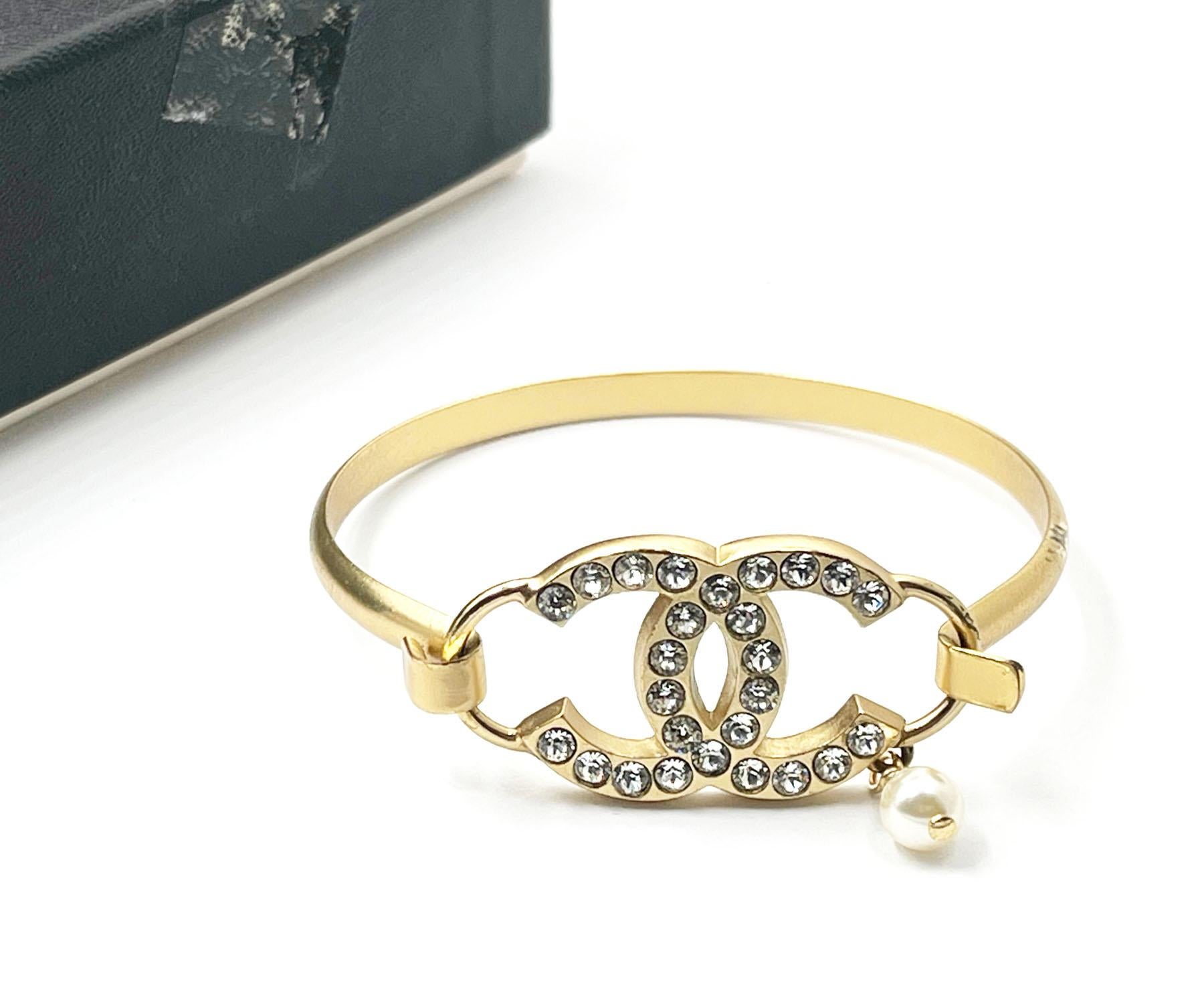 Artisan Chanel Vintage Gold Plated CC Crystal Pearl Dangle Bangle Bracelet 