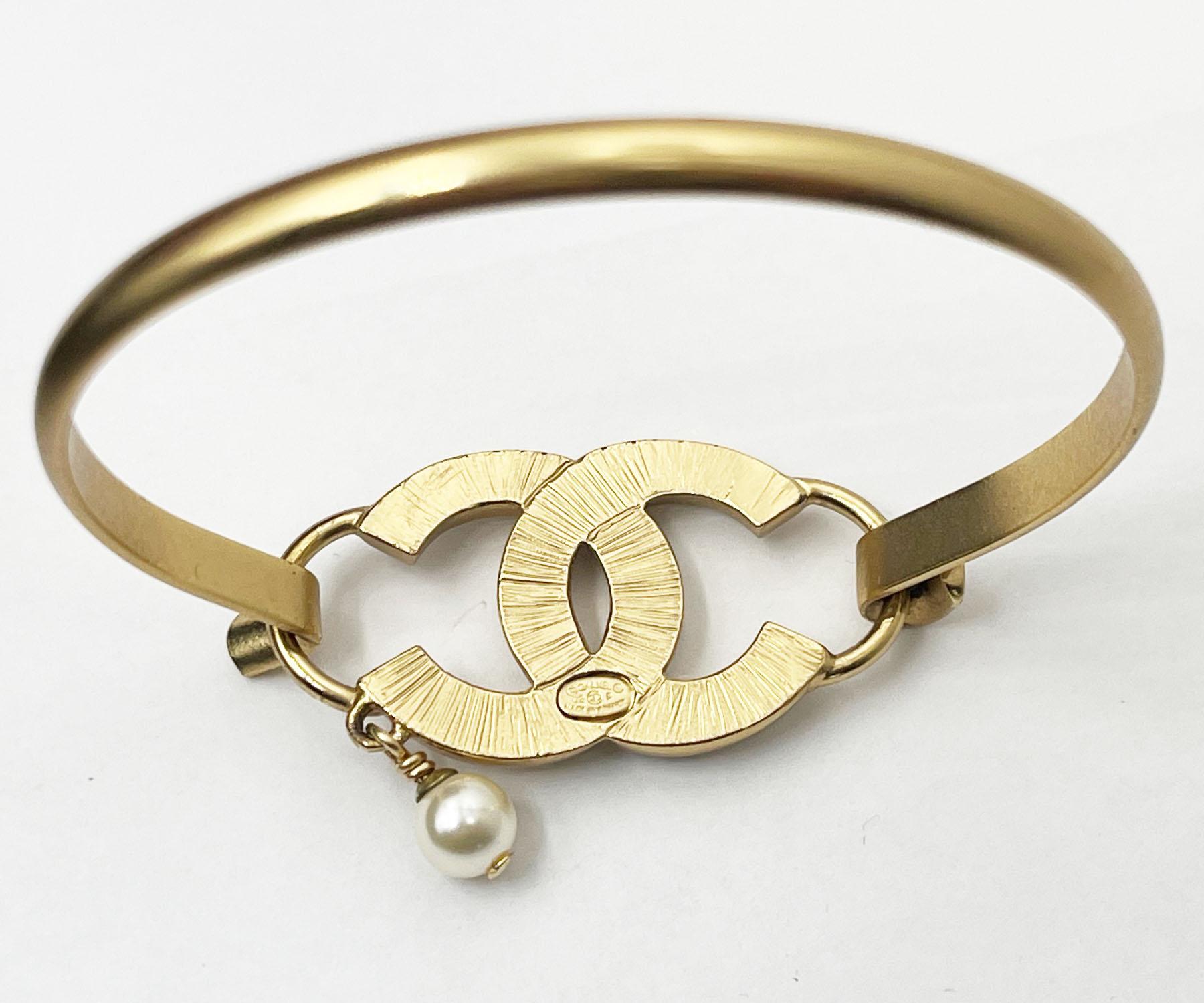 Women's Chanel Vintage Gold Plated CC Crystal Pearl Dangle Bangle Bracelet 