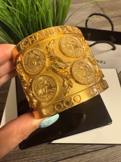 CHANEL Vintage Gold Plated CC Filigree Medallion Cuff Bracelet