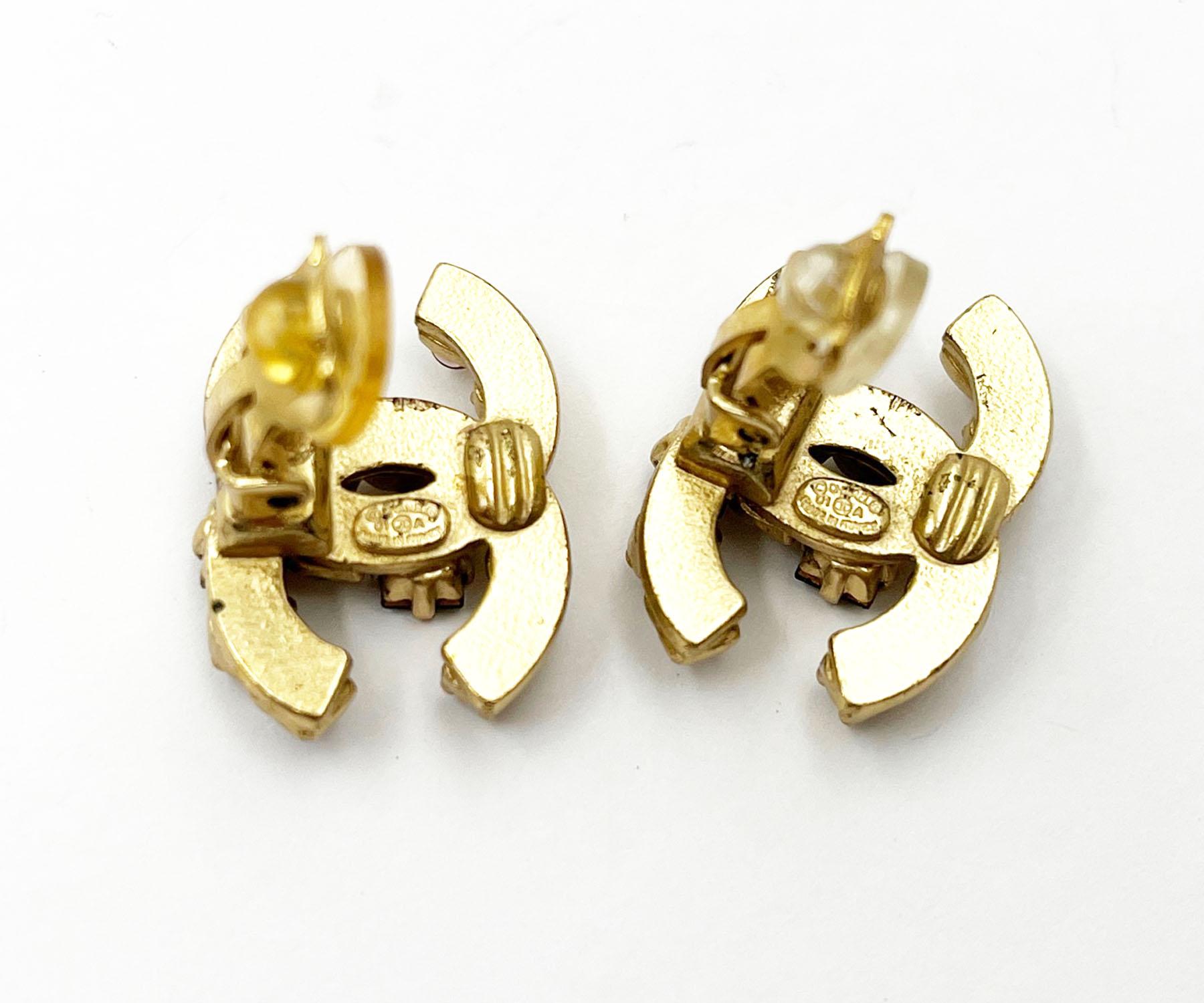 Women's Chanel Vintage Gold Plated CC Gemstone Clip on Earrings  