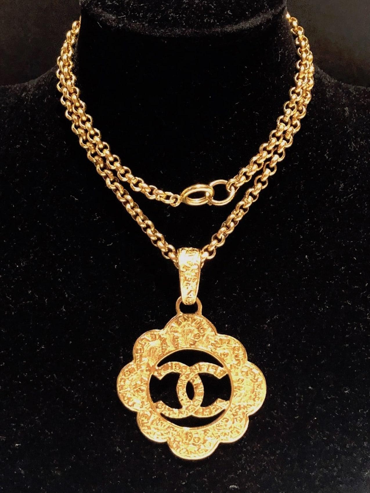 custom chanel spring 1995 necklace