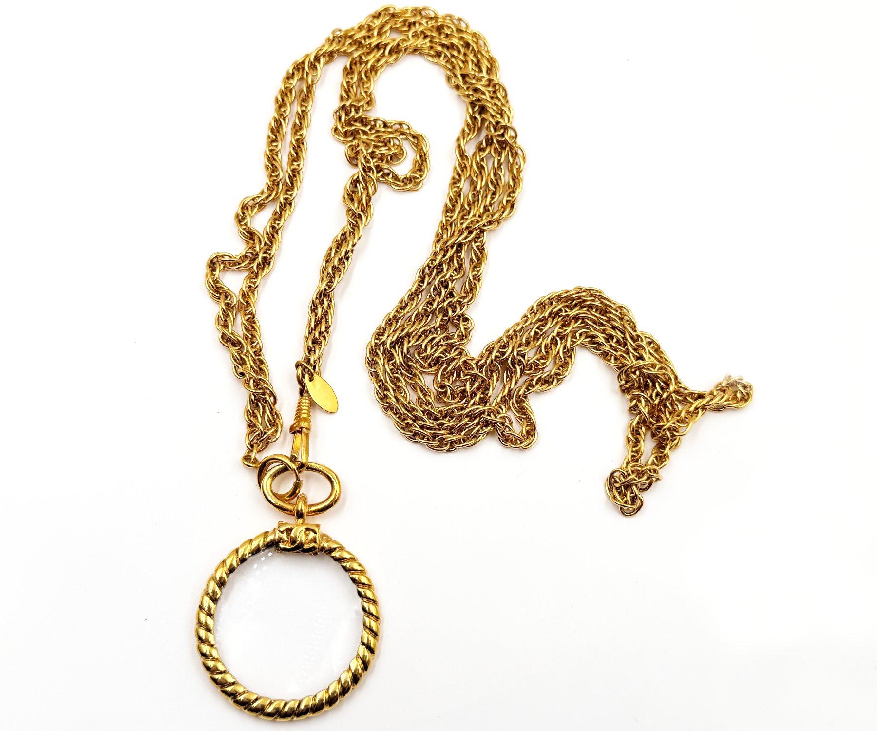 Chanel Vintage Gold Plated CC Magnifying Glass Double Chain Long Necklace

*Marked Chanel
*Made in France

-The pendant is approximately 2.25