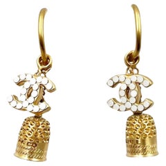 Chanel Vintage Boucles d'oreilles Pierce en Plaqué Or CC Opal Crystal 3 Way Thimble