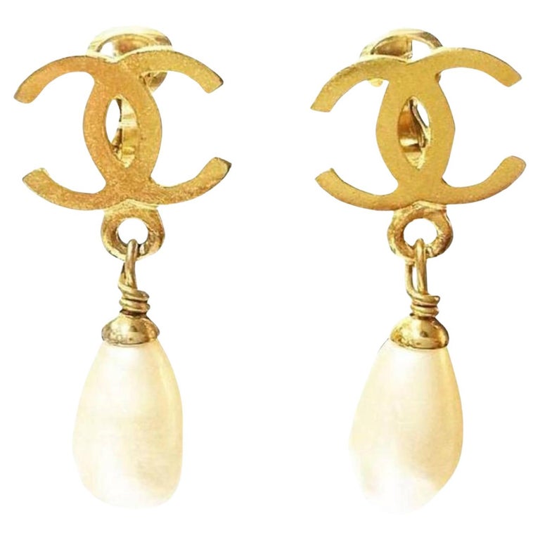 Chanel Vintage Gold Plated CC Pearl Dangle Clip on Earrings For Sale at