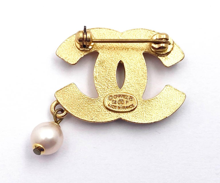 Chanel Vintage Gold Plated CC Pink Crystal Pearl Dangle Small Brooch ...
