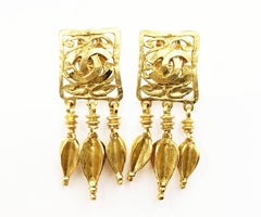 Chanel Vintage Gold Plated CC Square Filigree Spear Dangle Clip on Earrings