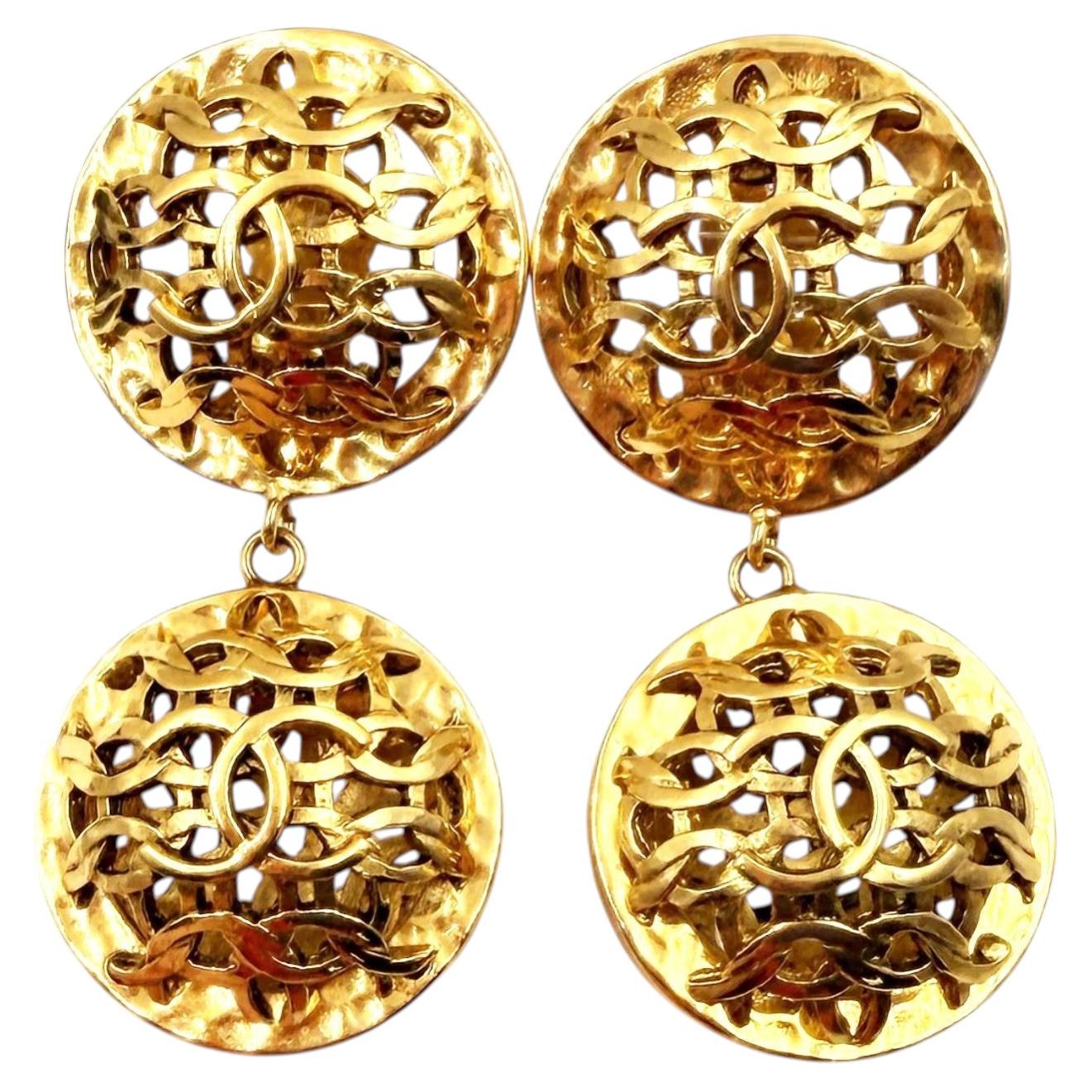 Chanel Vintage Gold Plated CC Weaving Round Dangle Large Clip on ...