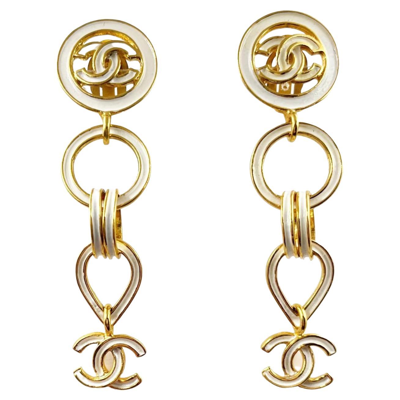 Chanel Vintage Gold Plated CC White Enamel Chain Long Clip on Earrings For Sale