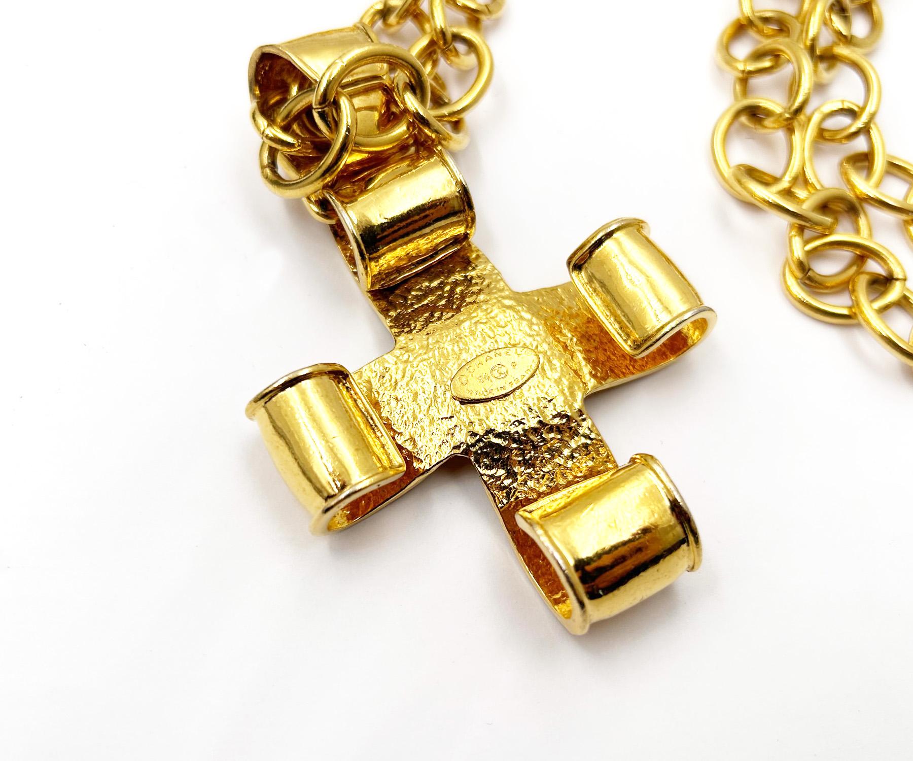 Chanel Vintage Gold Plated Large Cross Pendant Long Chain Necklace In Excellent Condition For Sale In Pasadena, CA