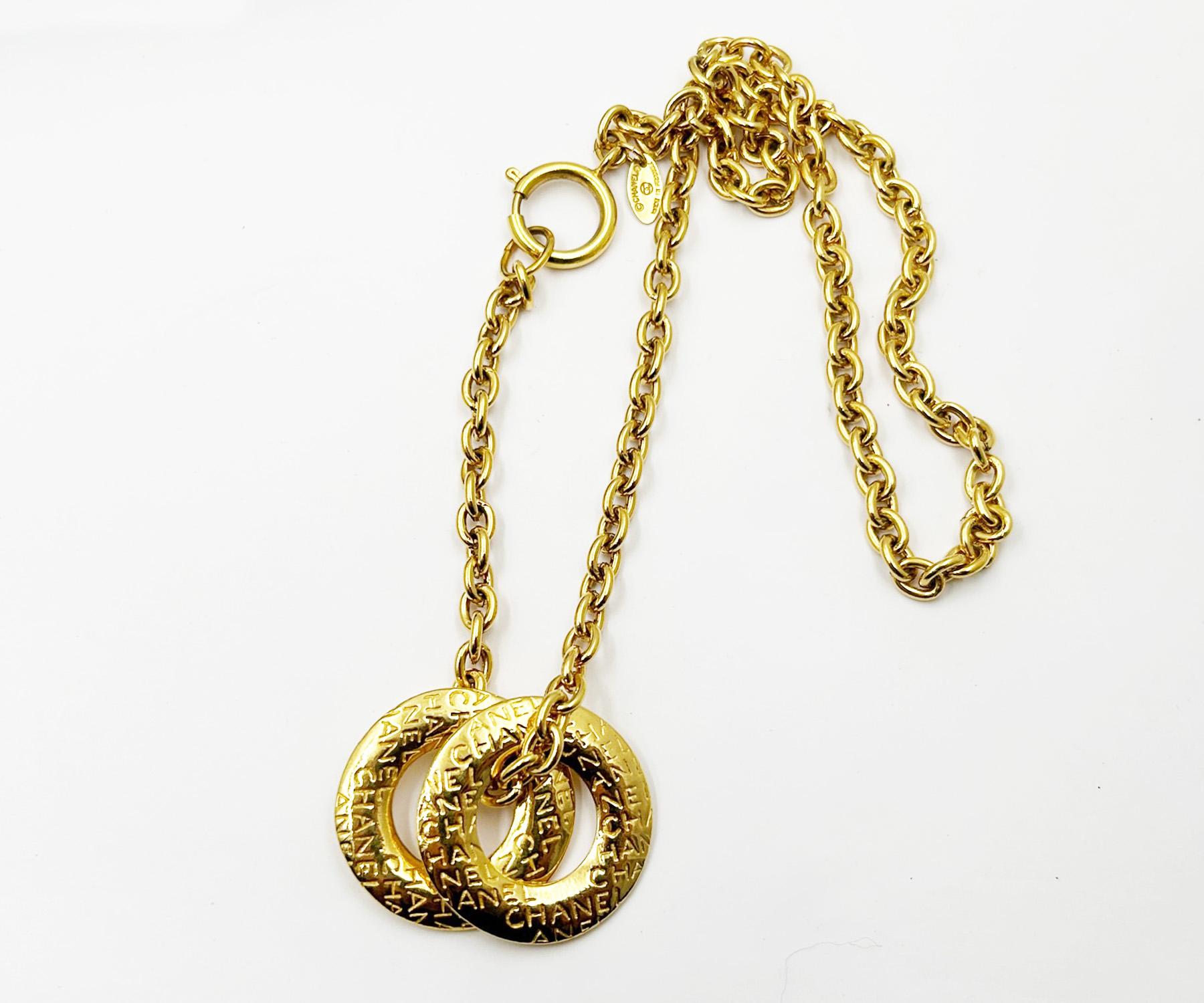 Women's Chanel Vintage Gold Plated Letter Double Ring Necklace For Sale