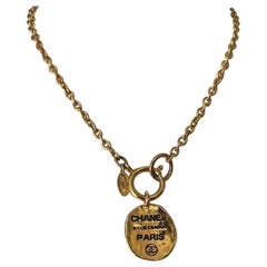 CHANEL Vintage Gold Rue Cambon Paris Oval Pendant Necklace