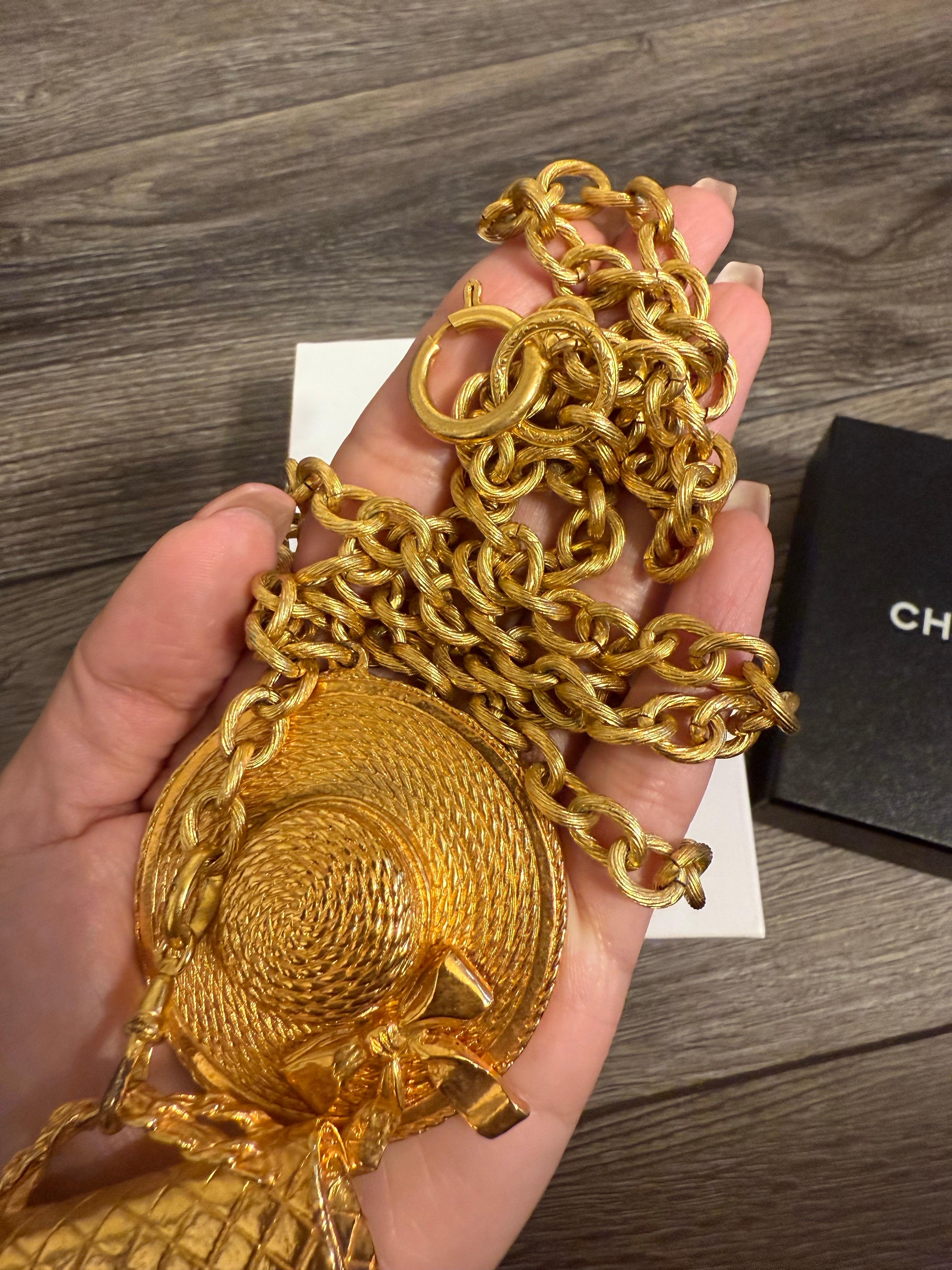 Chanel Vintage Gold Statement Chain Necklace with Hat and CC Bag Charms For Sale 2