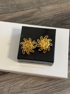 Pendientes Chanel Vintage Gold Sun CC Clip On Statement