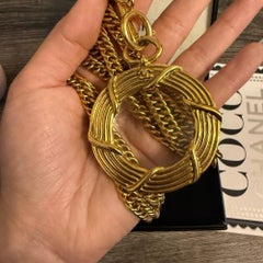 CHANEL Vintage Gold Textured CC Magnifying Glass Pendant Chain Necklace