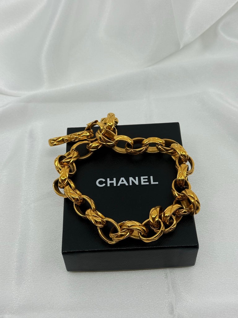 CHANEL Vintage Gold Textured Chain Link Choker Necklace photo 3