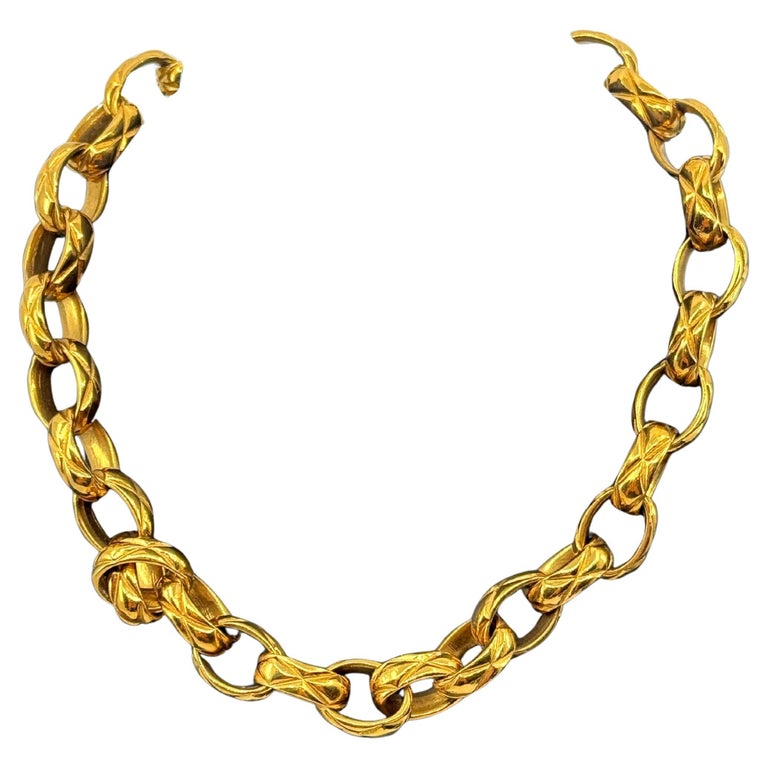CHANEL Vintage Gold Textured Chain Link Choker Necklace