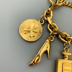 Bracciale Charm con profumo Angel Coco Purse Pump di CHANEL Vintage in tonalità oro