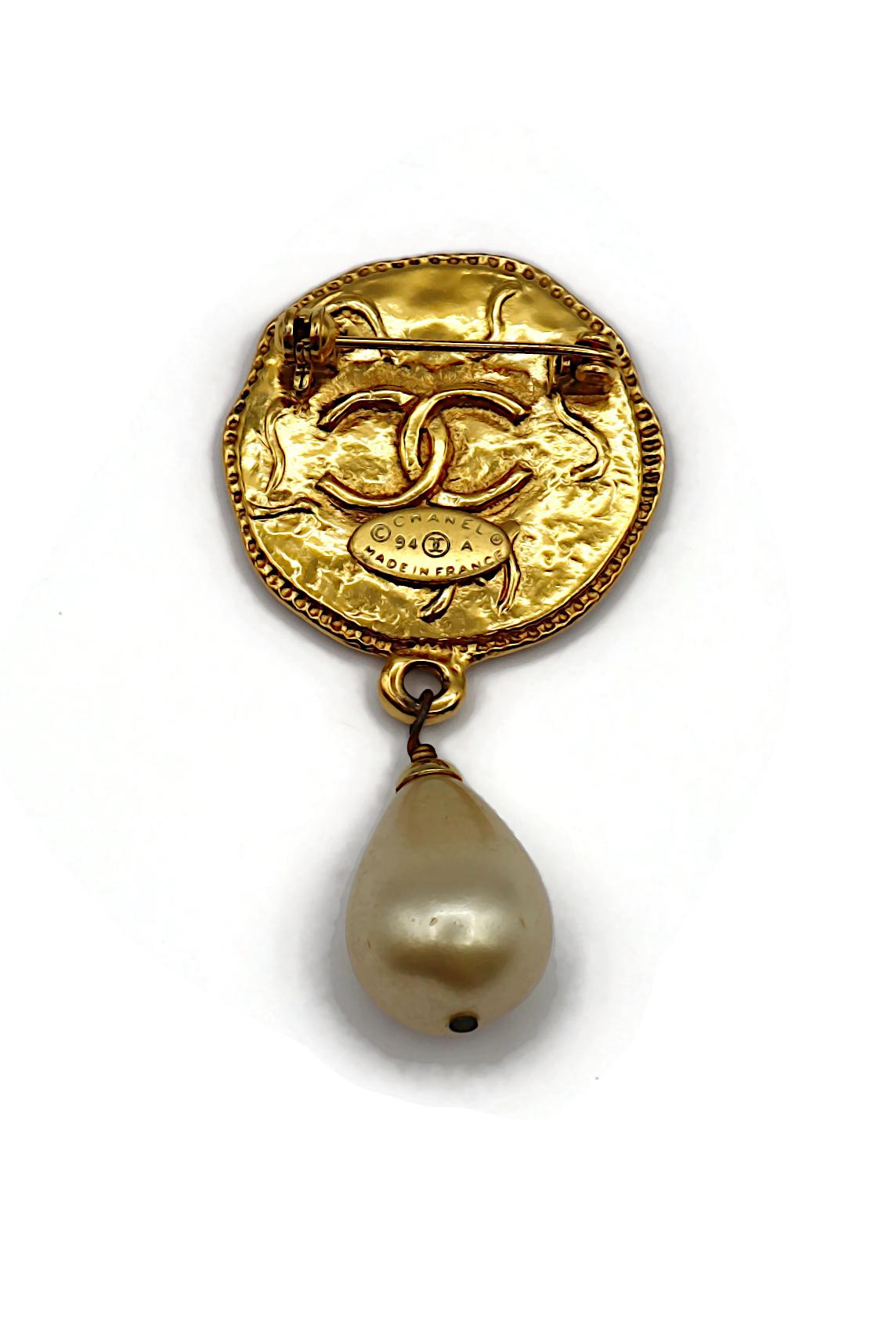 CHANEL Vintage Gold Tone CC Medallion & Faux Pearl Brooch For Sale 2