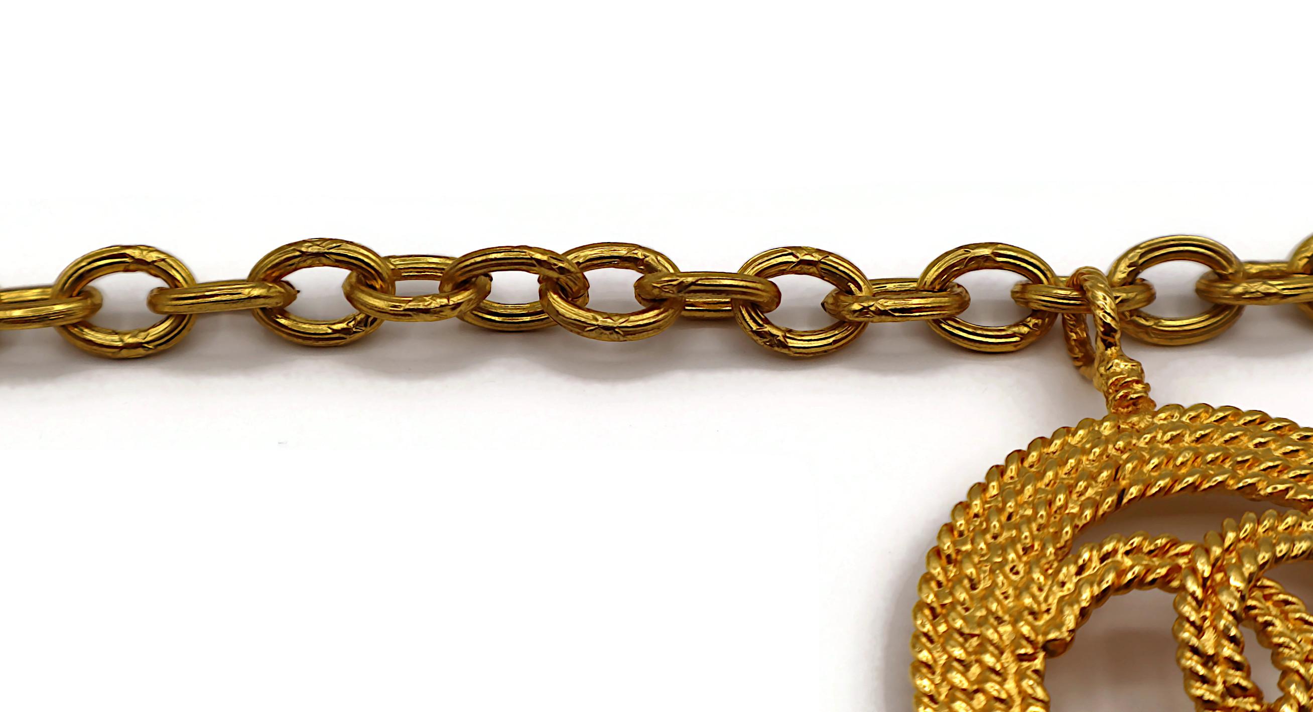 CHANEL Vintage Gold Tone CC Medallion Pendant Sautoir Necklace, 1993 For Sale 3