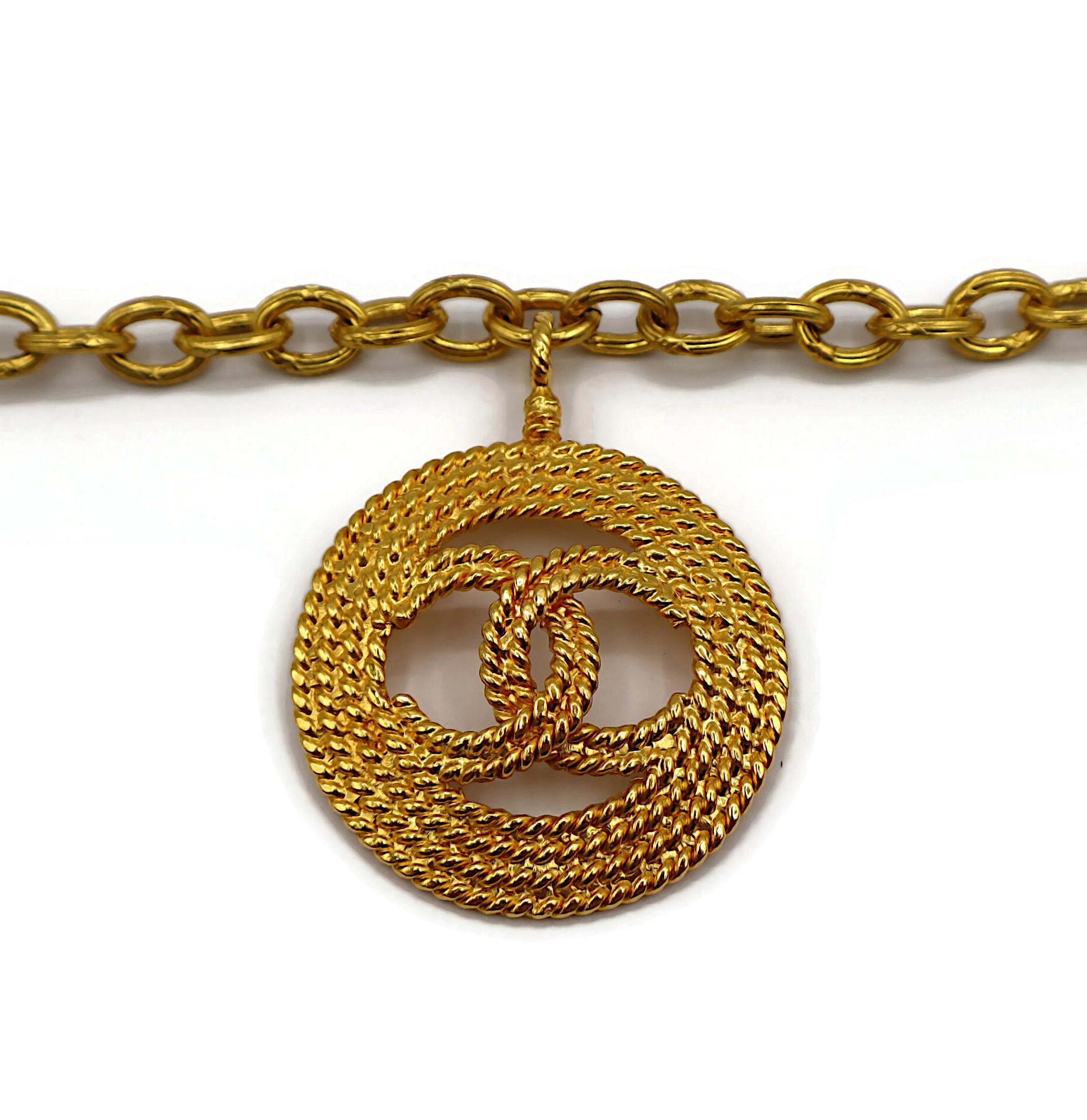 CHANEL Vintage Gold Tone CC Medallion Pendant Sautoir Necklace, 1993 For Sale 4